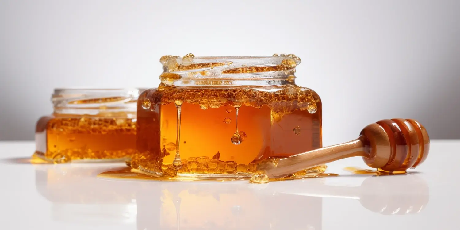 Ile może stać miód po otwarciu?