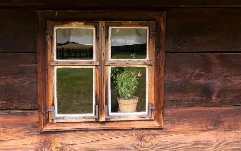 Jak uszczelnić drewniane okna?